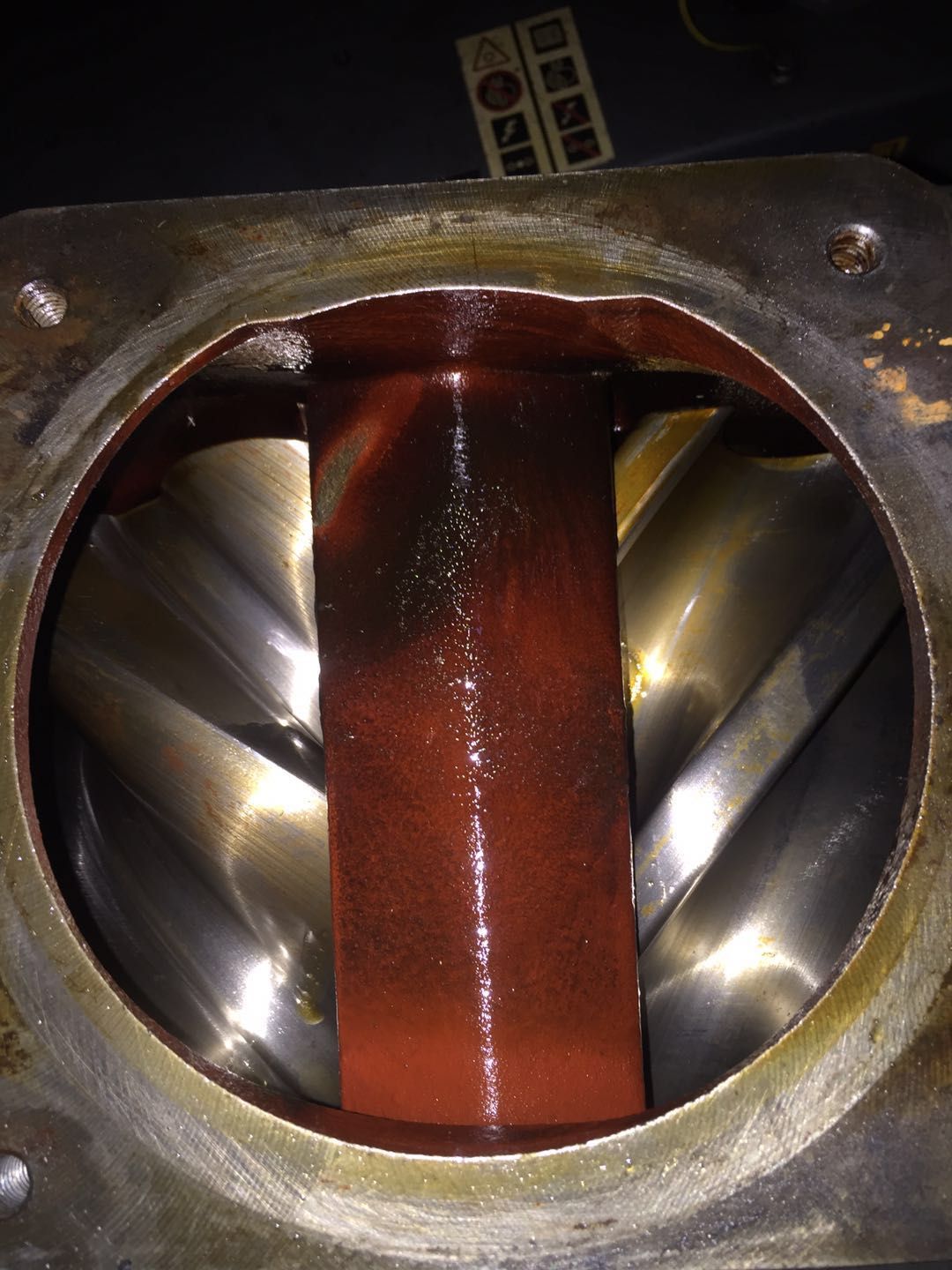 噴油螺桿式空壓機(jī)