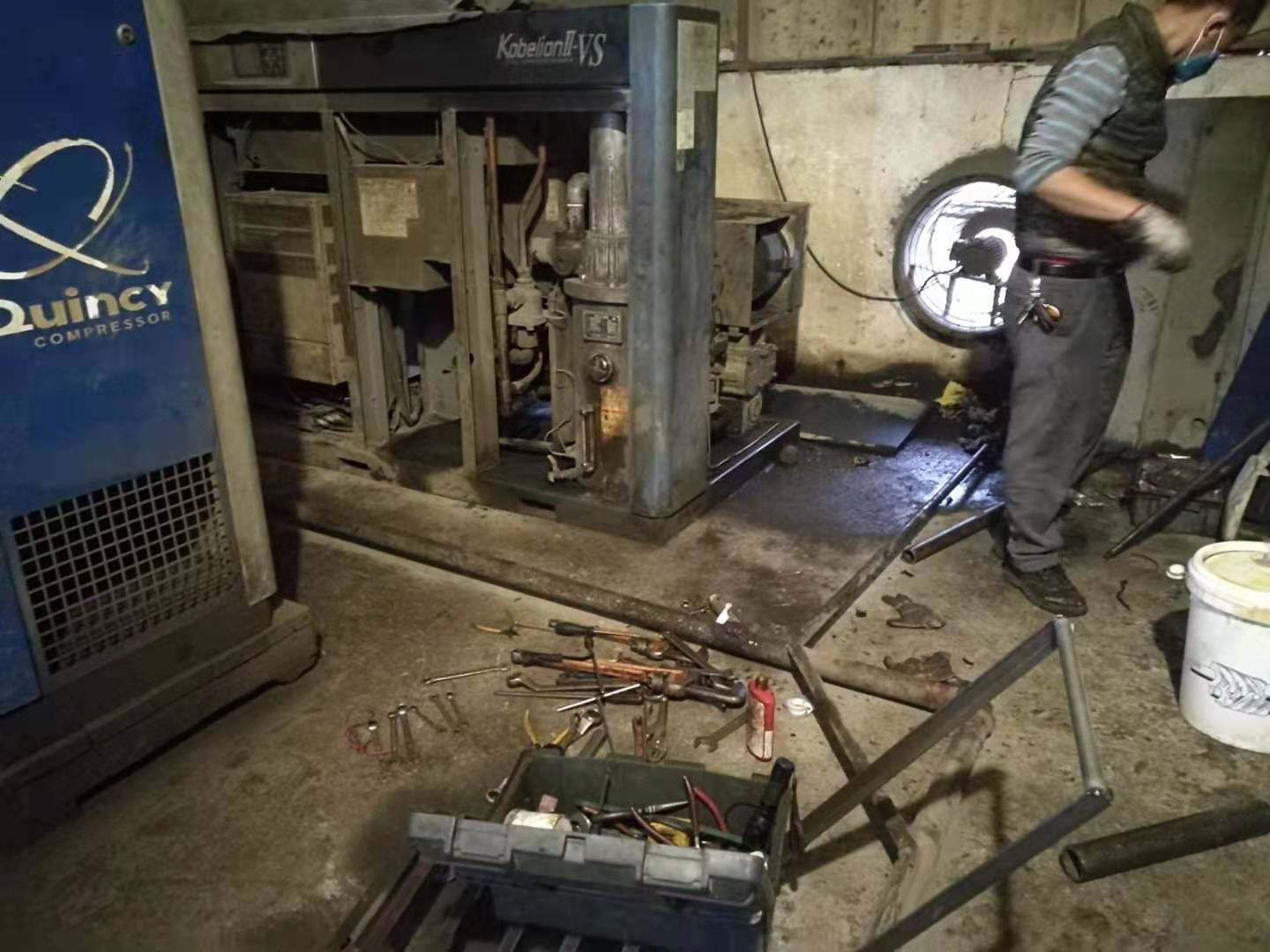 如何降低空壓機(jī)維修成本的費(fèi)用